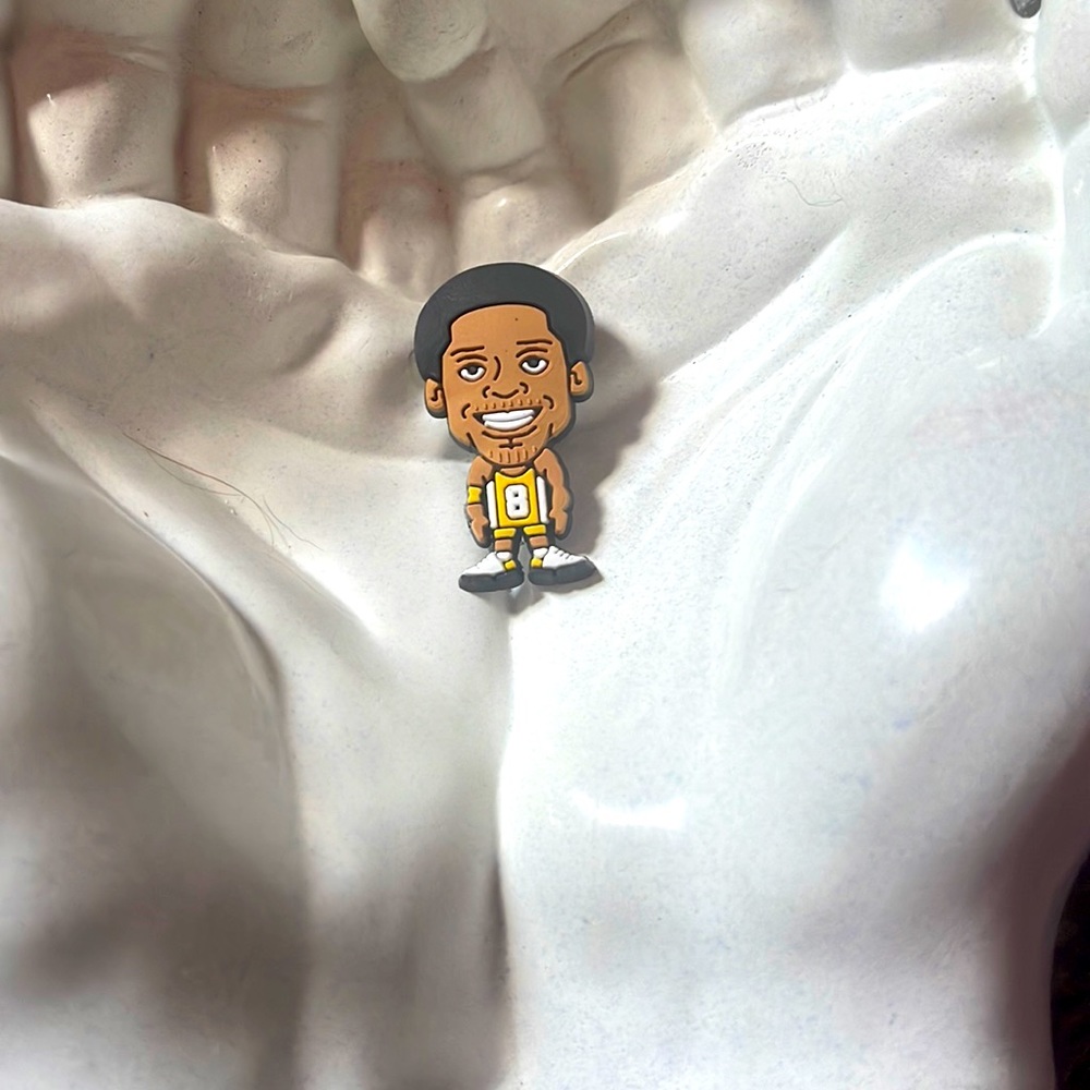 Shoe charm - basketball player